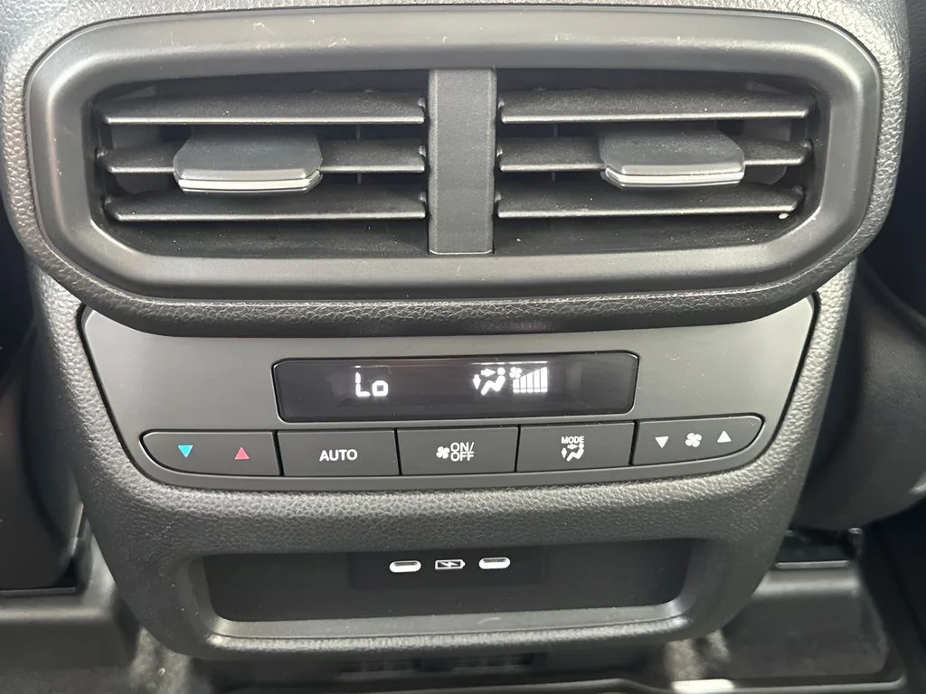 Used 2025  Honda Touring image 14