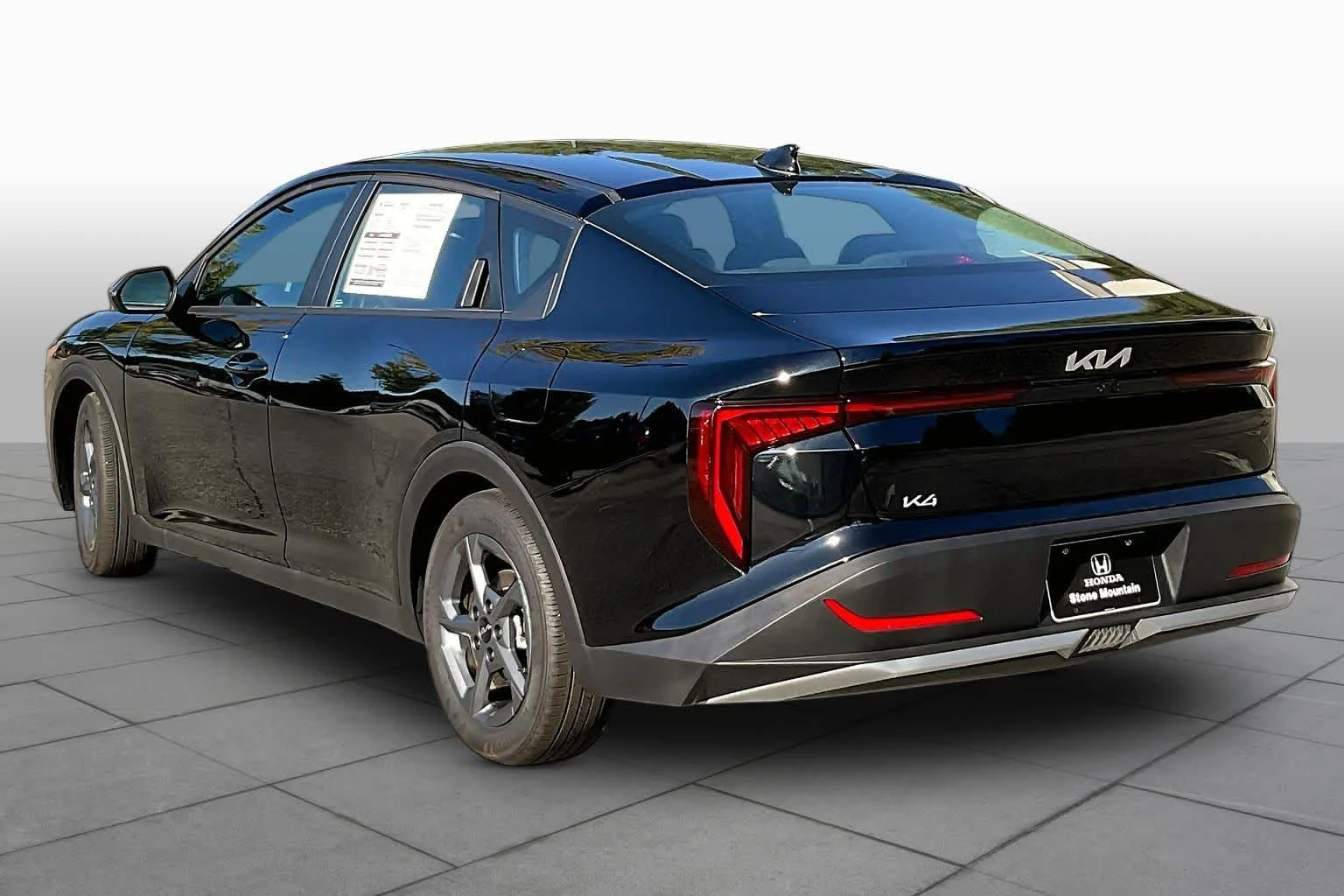 Used 2025 Aurora Black Pearl Kia LXS image 12