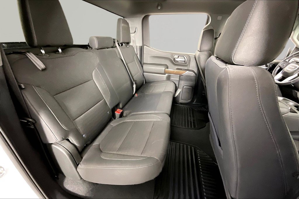 Used 2019 White GMC SLE image 22