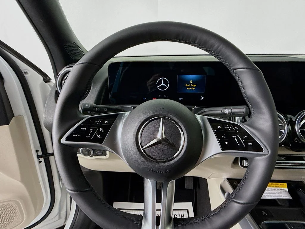 2025 Mercedes-Benz GLB Base - Photo 12