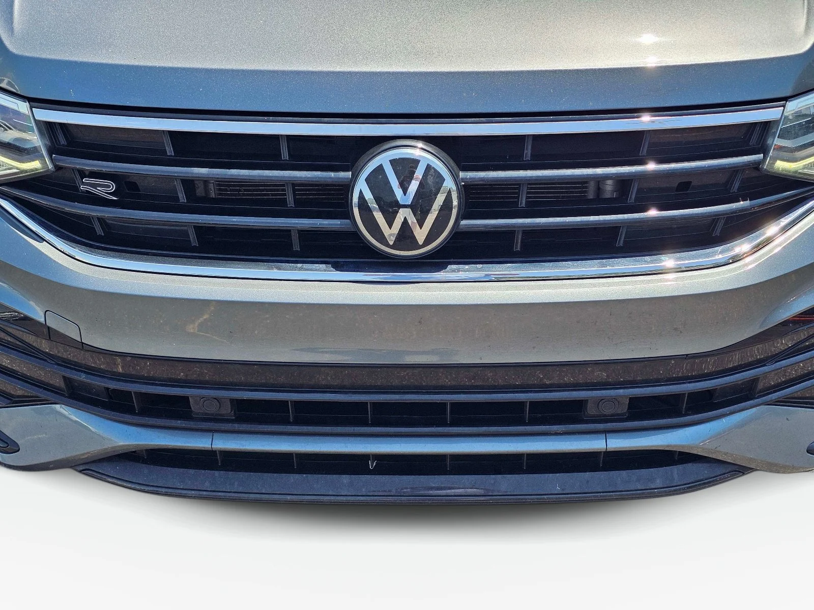 Used 2024 Platinum Gray Metallic Volkswagen SE R-Line Black image 3