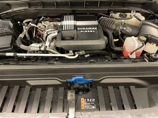 Used 2024 Dynamic Blue Metallic GMC AT4 image 30