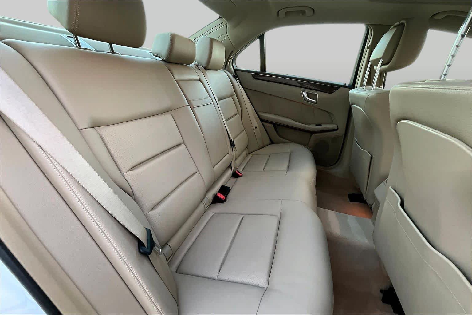 Used 2013 Polar White Mercedes-Benz E 350 Luxury image 17