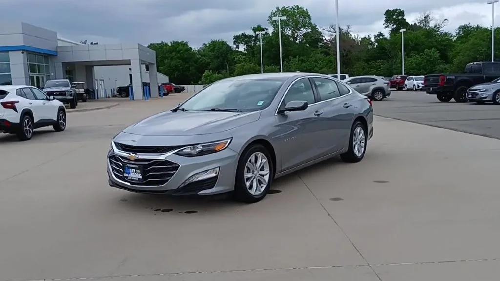 Used 2024 Gray Chevrolet LT image 6