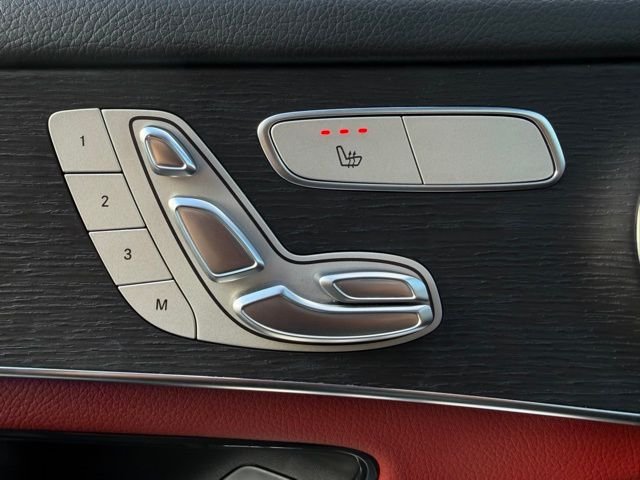 Used 2020  Mercedes-Benz GLC 300 image 14