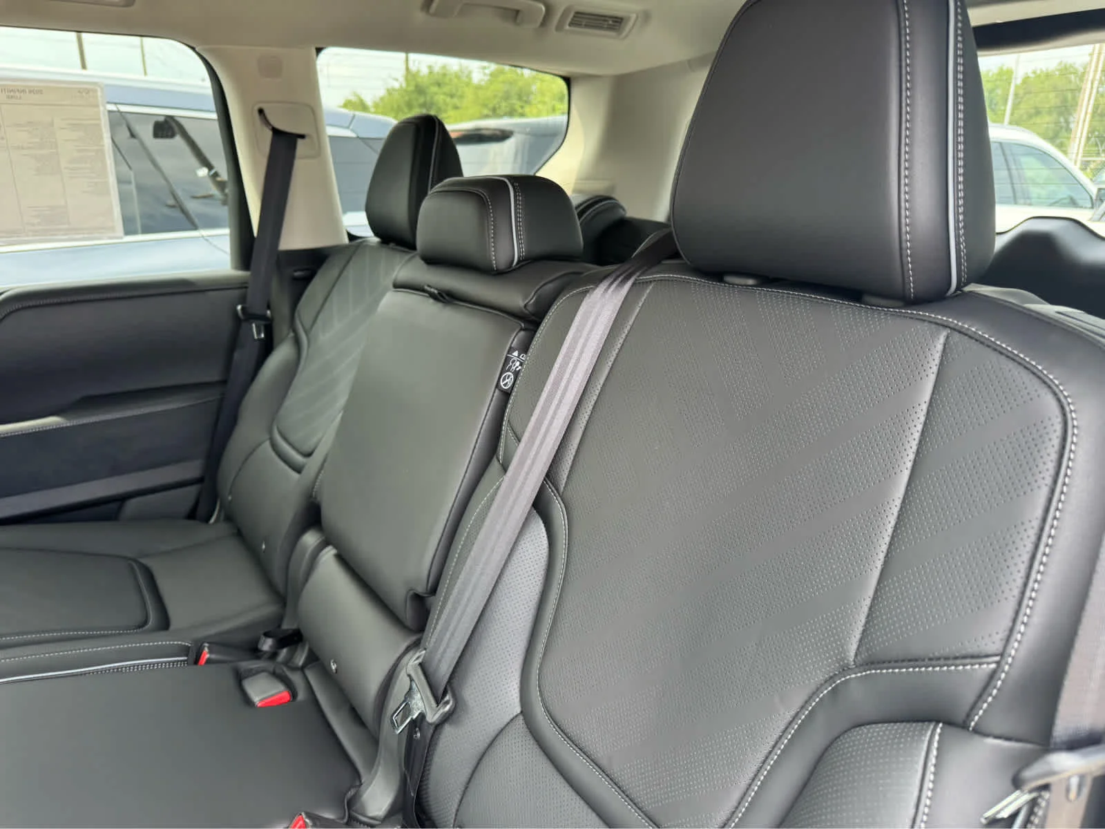 New 2026 RADIANT WHITE INFINITI Luxe 2WD image 20