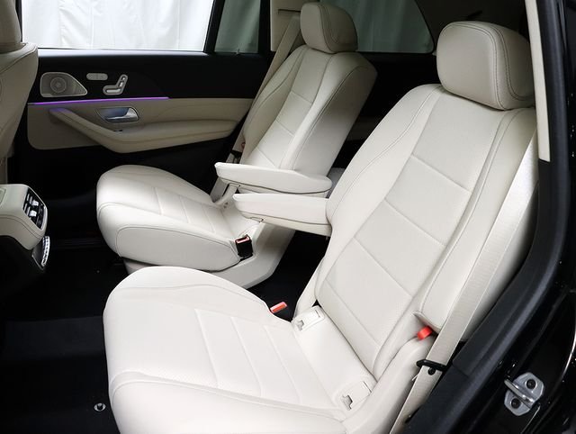 Certified Used 2026 Black Mercedes-Benz GLS 450 image 12