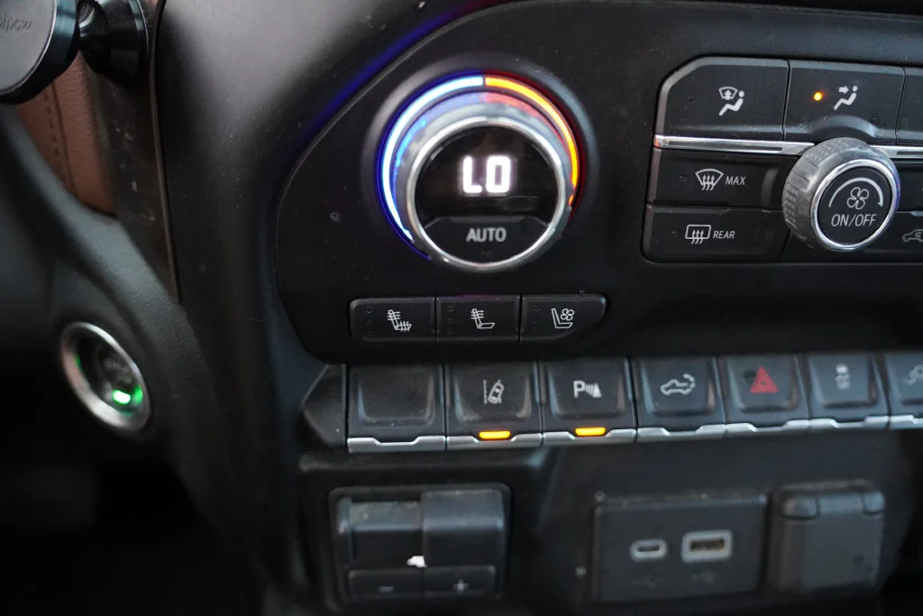 Used 2022 Mosaic Black Metallic Chevrolet High Country image 6