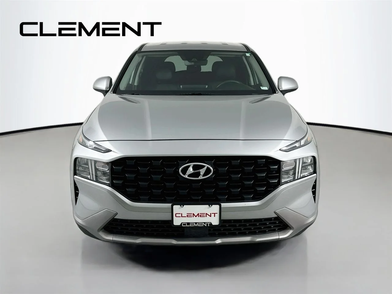 Used 2023 Shimmering Silver Pearl Hyundai SE image 3