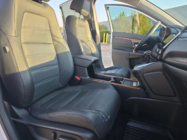 Used 2020 White Honda Touring image 11