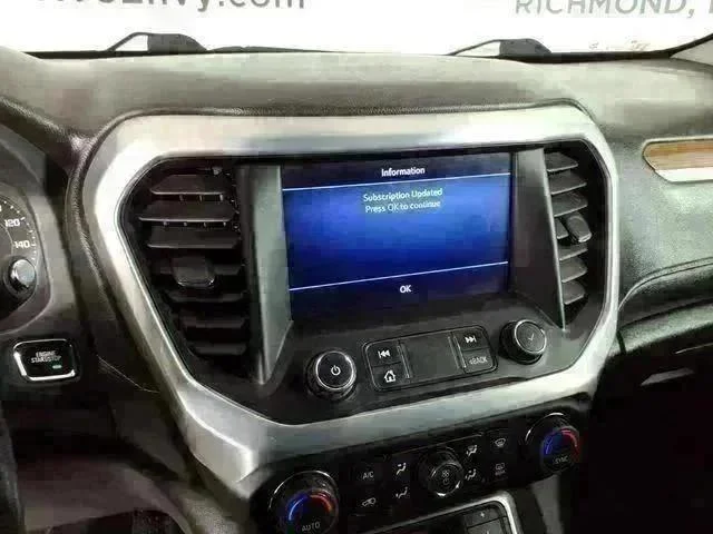 Used 2020 White GMC SLE image 19