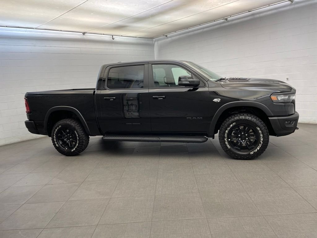 New 2026 Diamond Black Crystal Pearl-Coat Exterior Paint RAM Rebel image 2