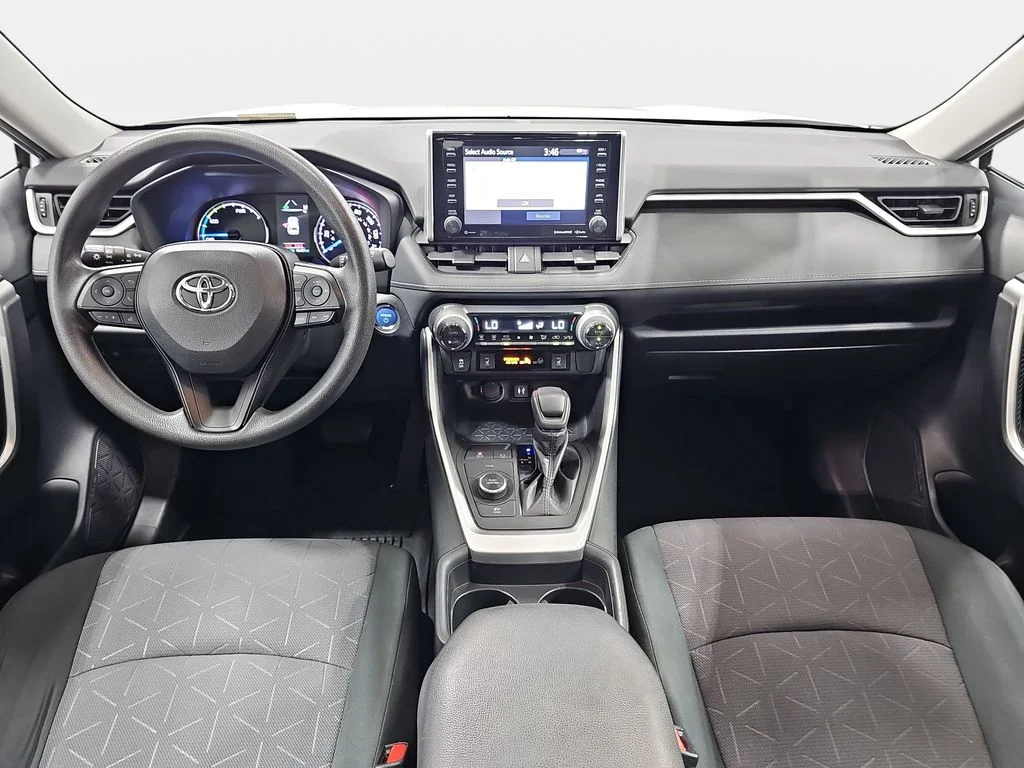 Used 2019 White Toyota XLE image 10