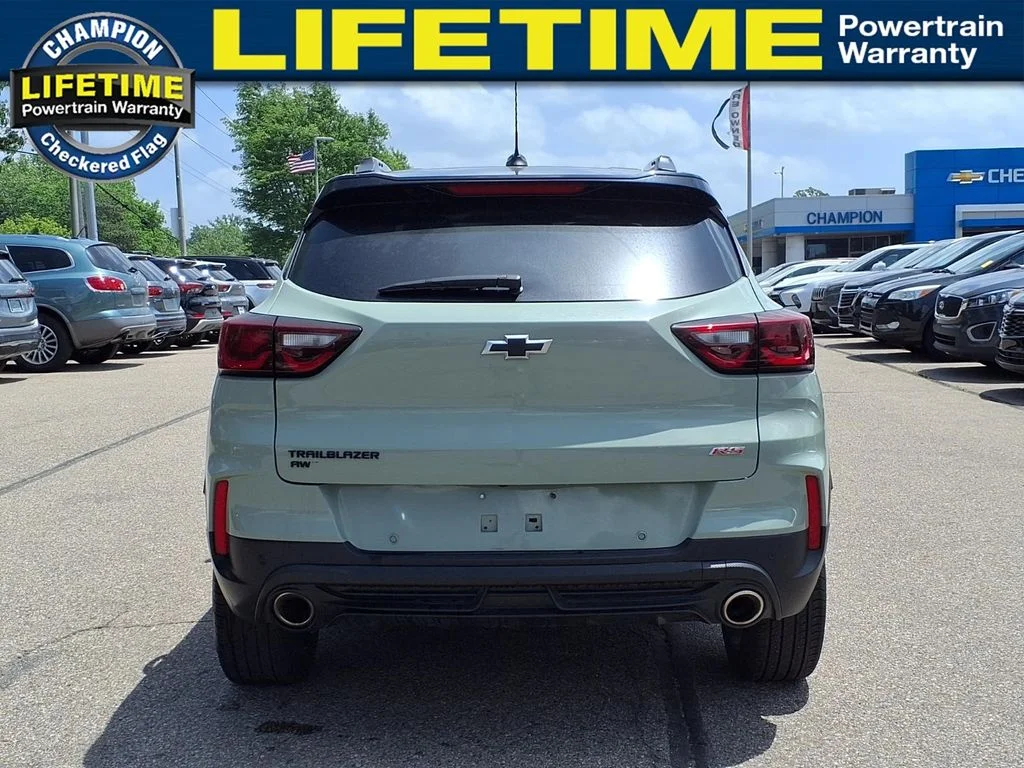 Used 2024 Green Chevrolet RS image 6