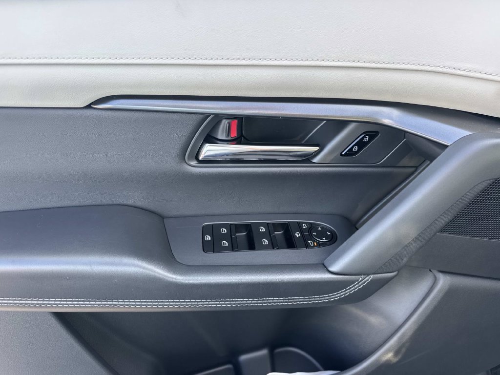 New 2026 Jet Black Mica Mazda 2.5 S Preferred AWD image 19