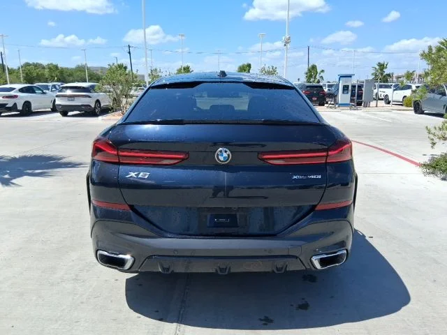 Used 2025 Black BMW xDrive40i image 5