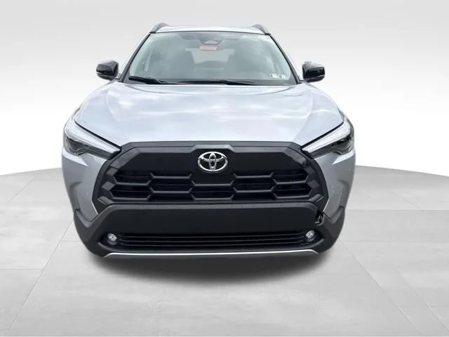 New 2026 Sonic Silver Toyota XLE image 9