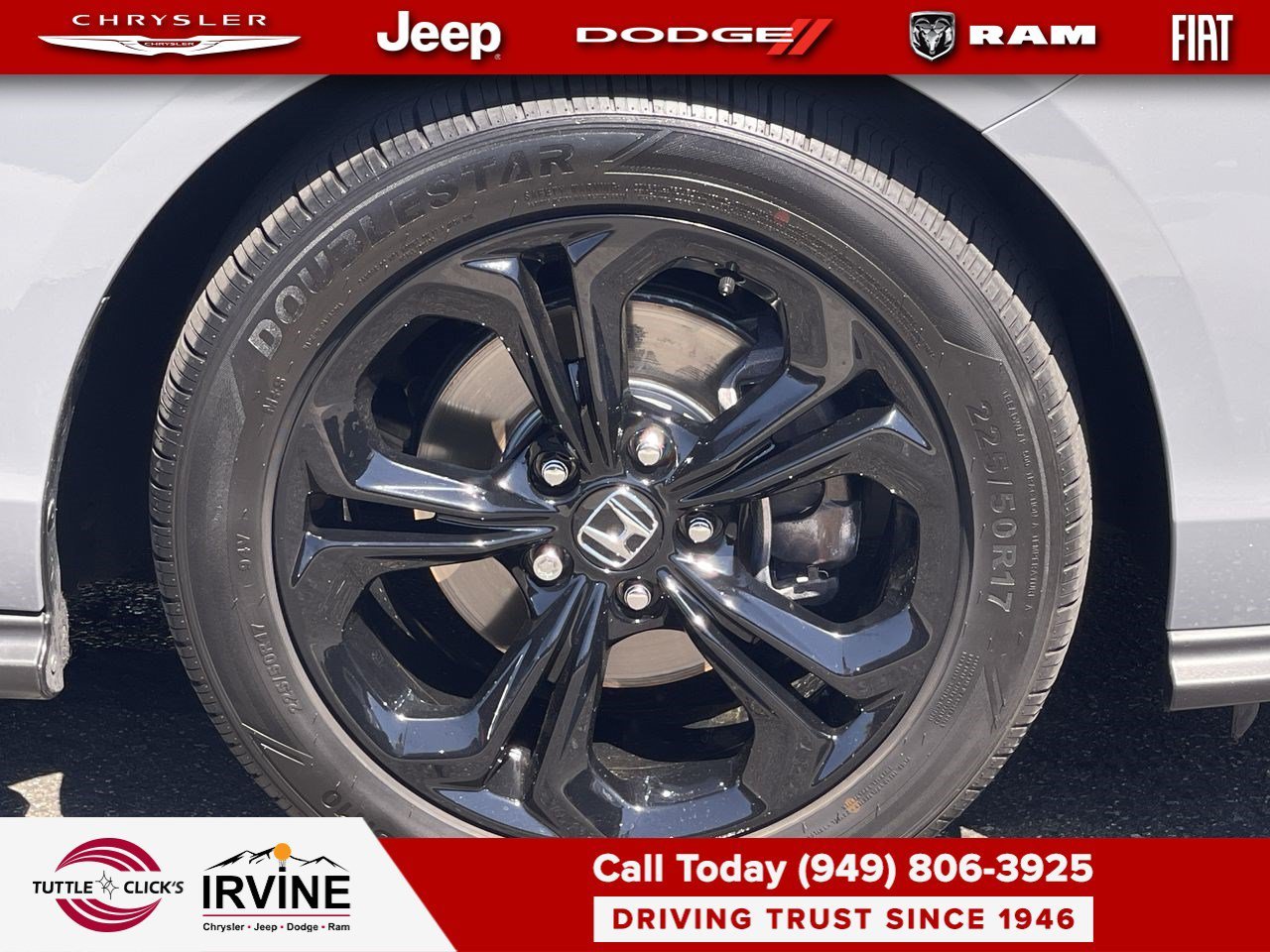 Used 2025  Honda SE image 19