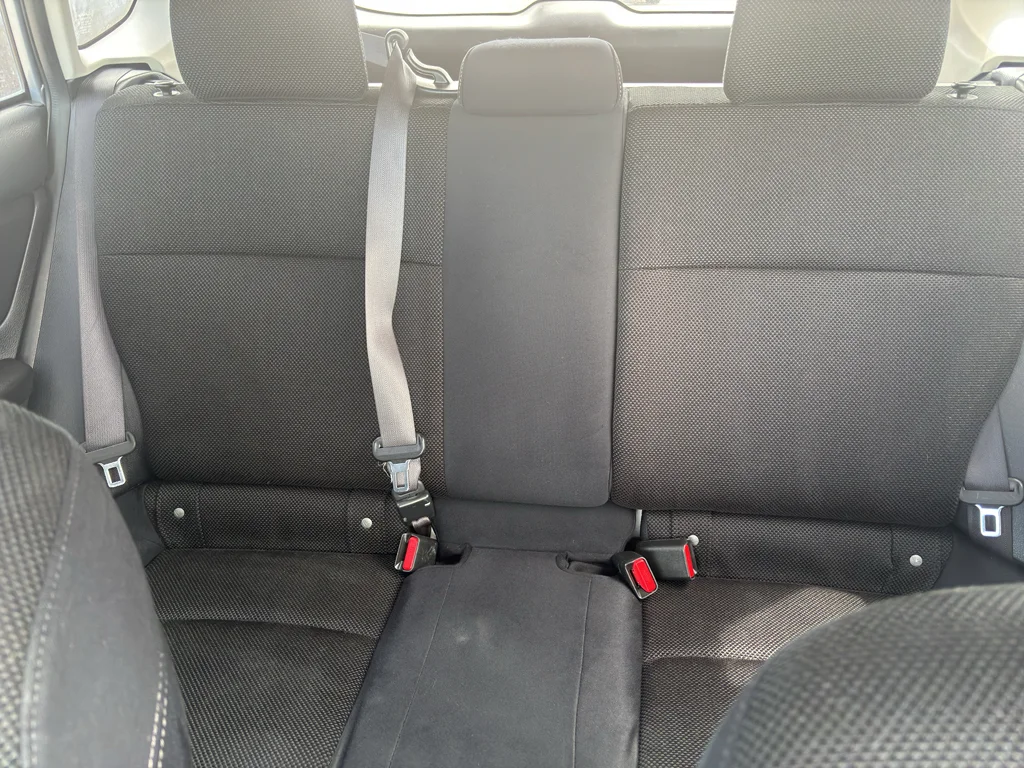Used 2013 Ice Silver Metallic Subaru Premium image 29