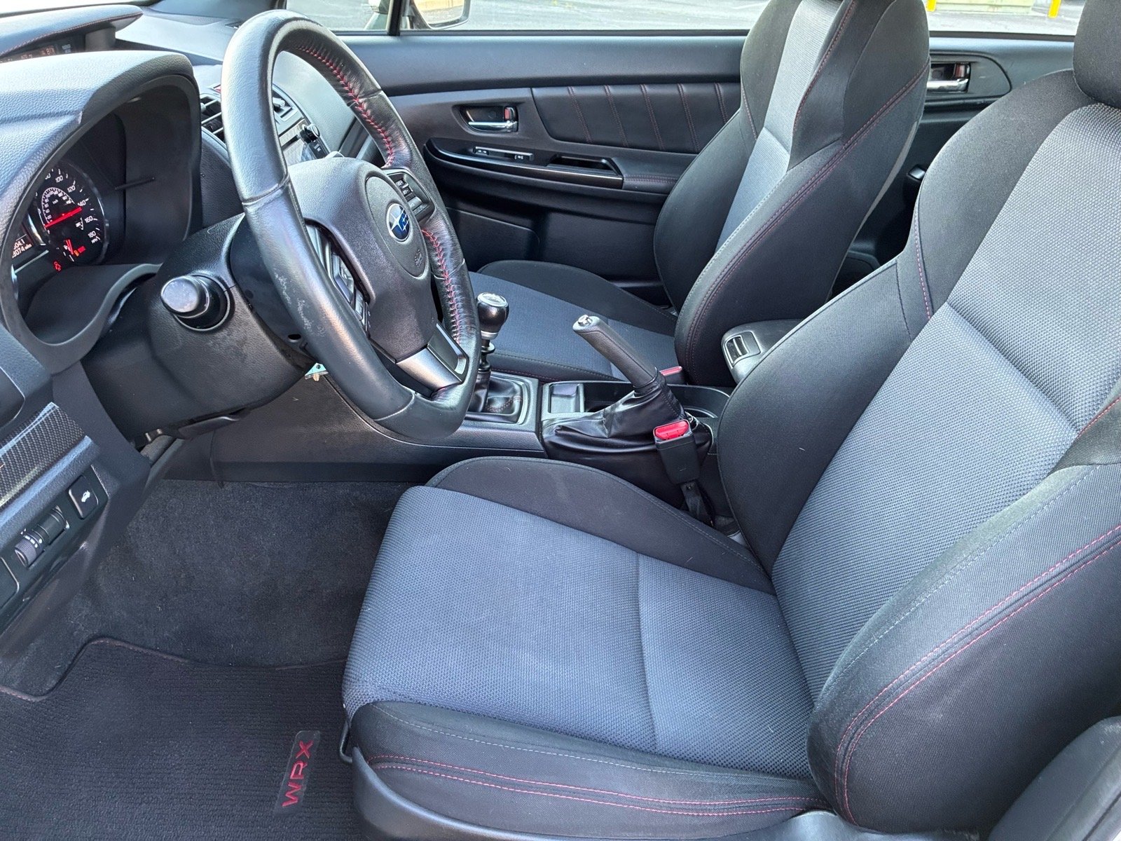Used 2020 Crystal White Pearl Subaru Premium image 9