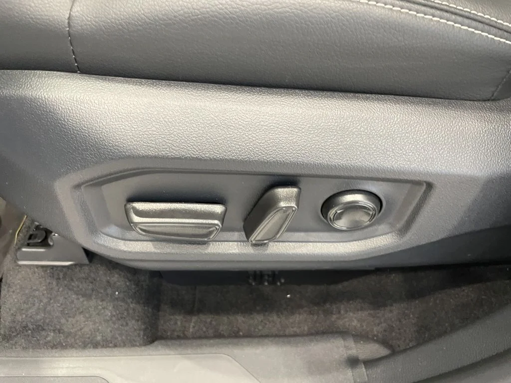 New 2026 Wind Chill Pearl Toyota Limited image 18