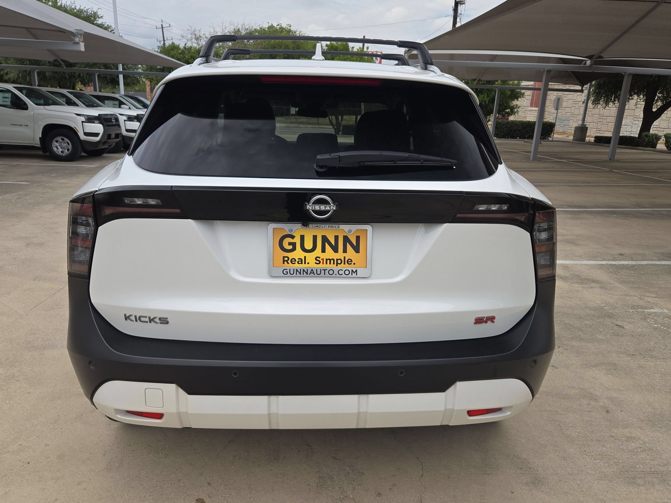Used 2025 Aspen White Tricoat Nissan SR image 4