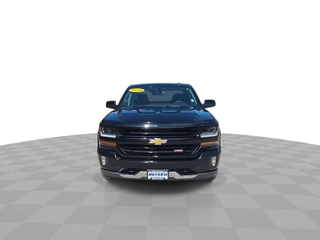 Used 2018 Black Chevrolet LT image 3