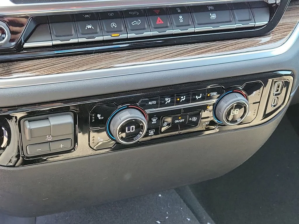2026 Chevrolet Silverado 1500 LT - Photo 16