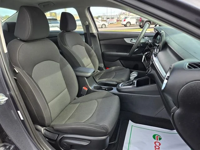 Used 2023 Gray Kia LXS image 19