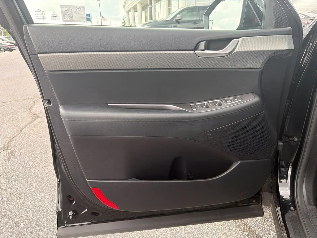 Used 2024 Black Hyundai XRT image 10