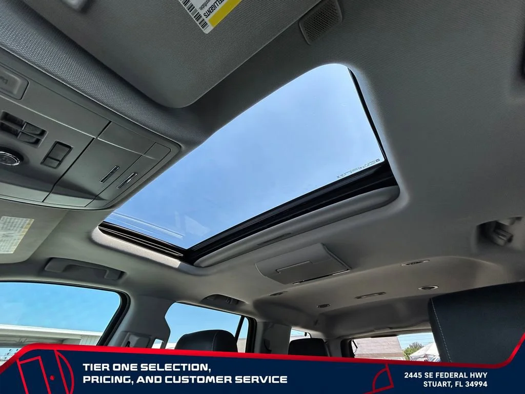Used 2020 SILVER ICE METALLIC Chevrolet LT image 32