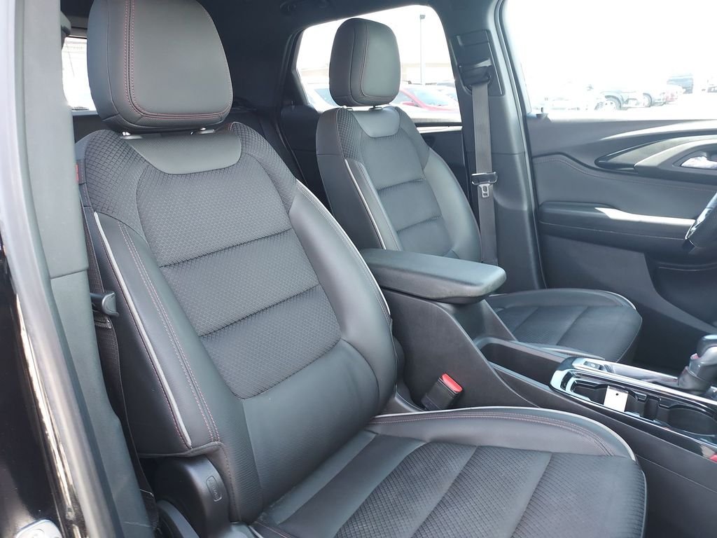 Used 2022 Black Chevrolet RS image 29