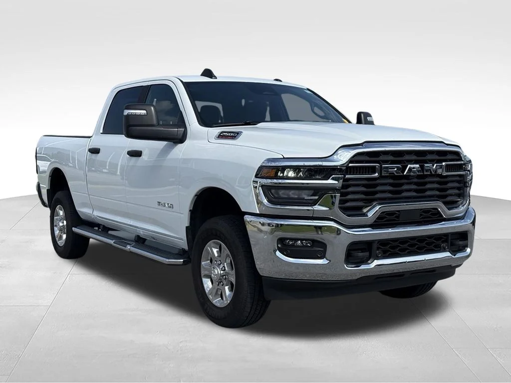 Used 2026 White Ram Big Horn image 28