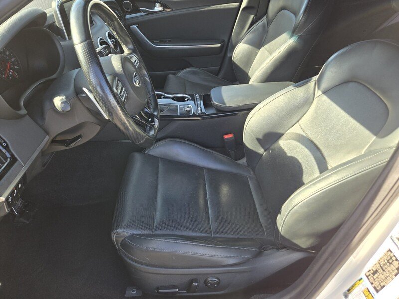 Used 2020 White Kia GT-Line image 11