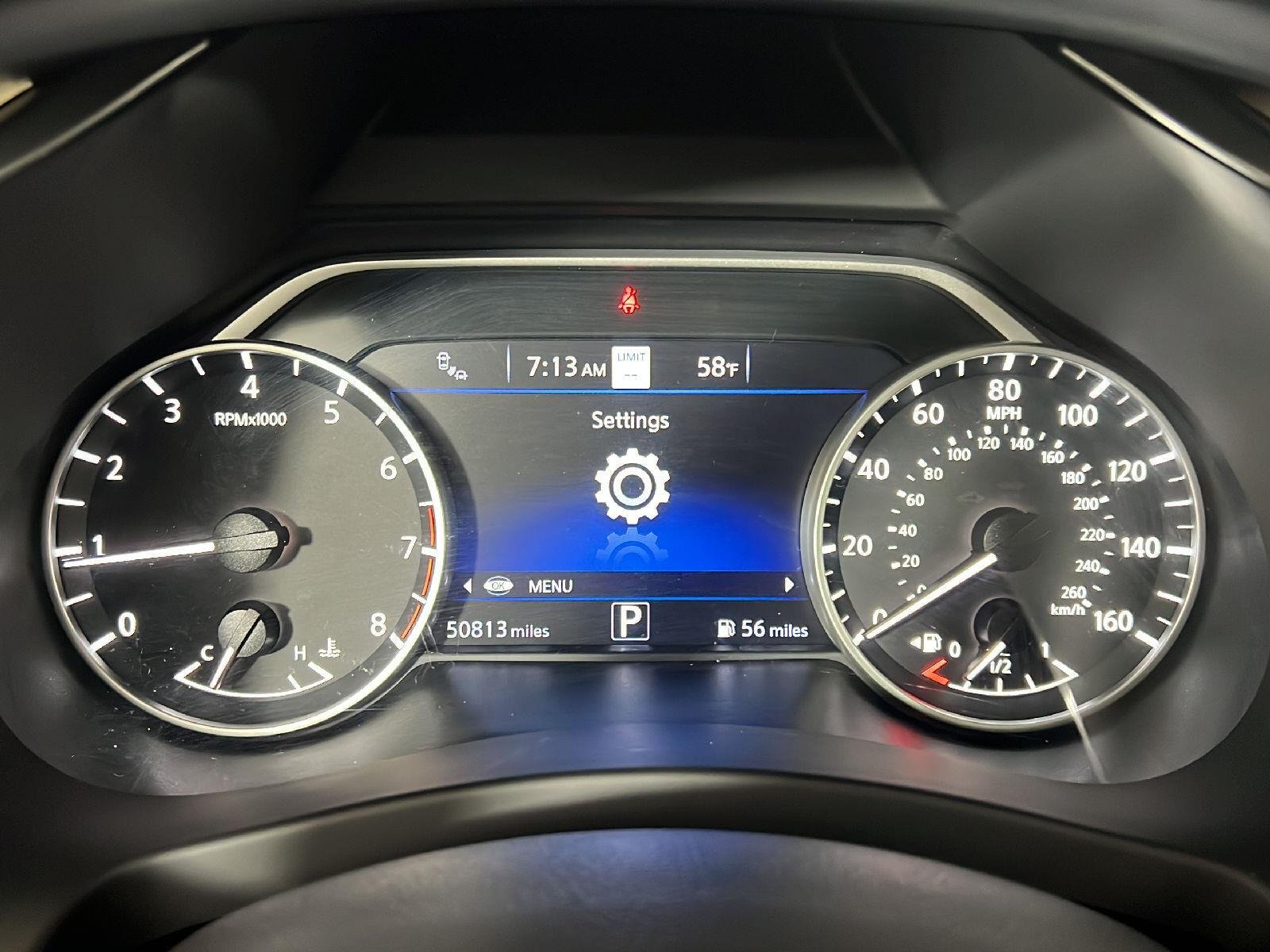 Used 2021 Pearl White Tricoat Nissan SL image 18