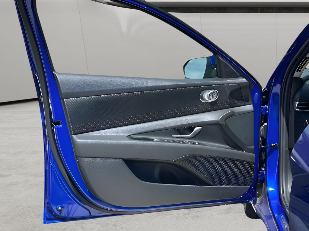 2025 Hyundai Elantra SE - Photo 25