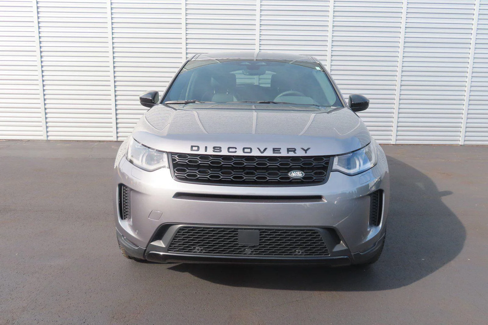 Used 2023 Eiger Grey Metallic Land Rover SE image 9