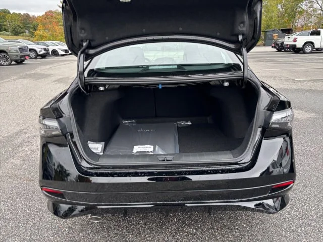 New 2027 Black Nissan SR image 17