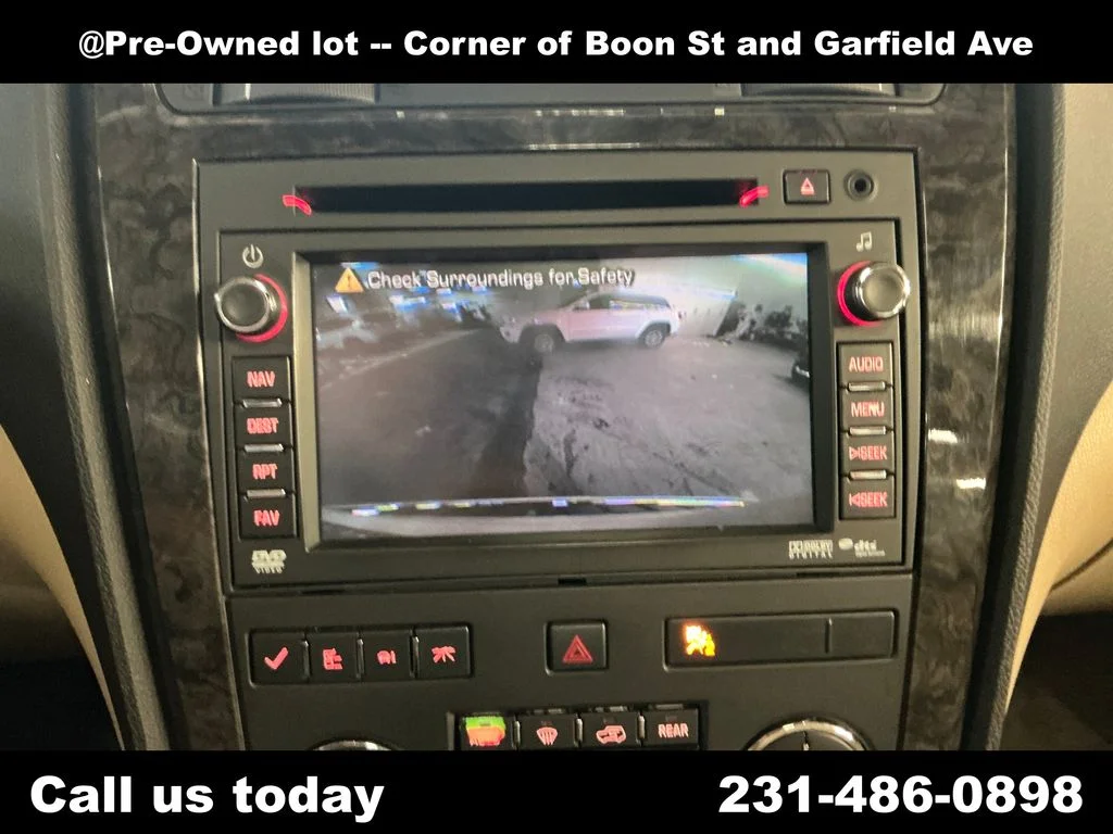 Used 2011  GMC Denali image 22