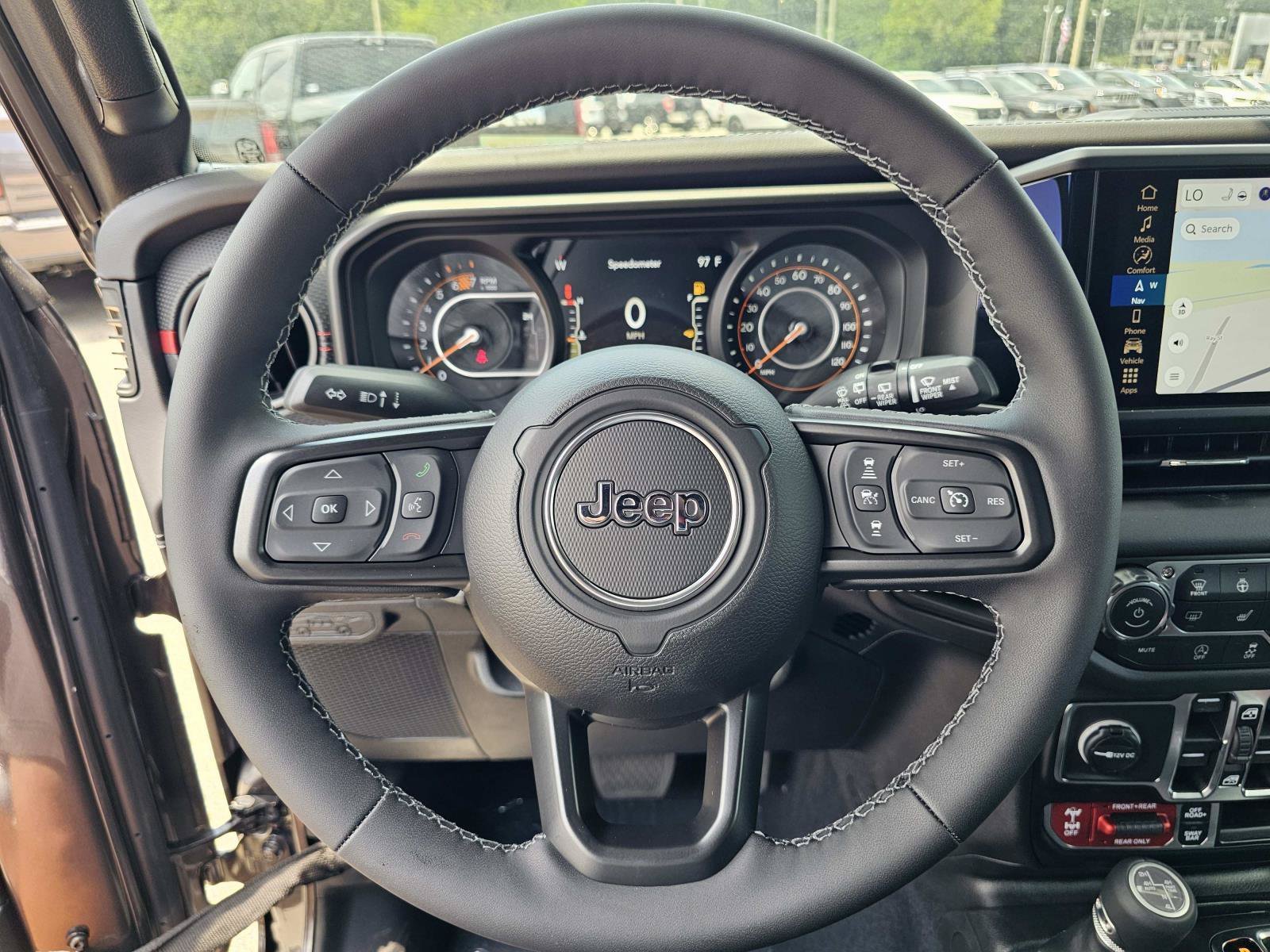 New 2026 Granite Crystal Metallic Clear-Coat Exterior Paint Jeep Rubicon X image 21