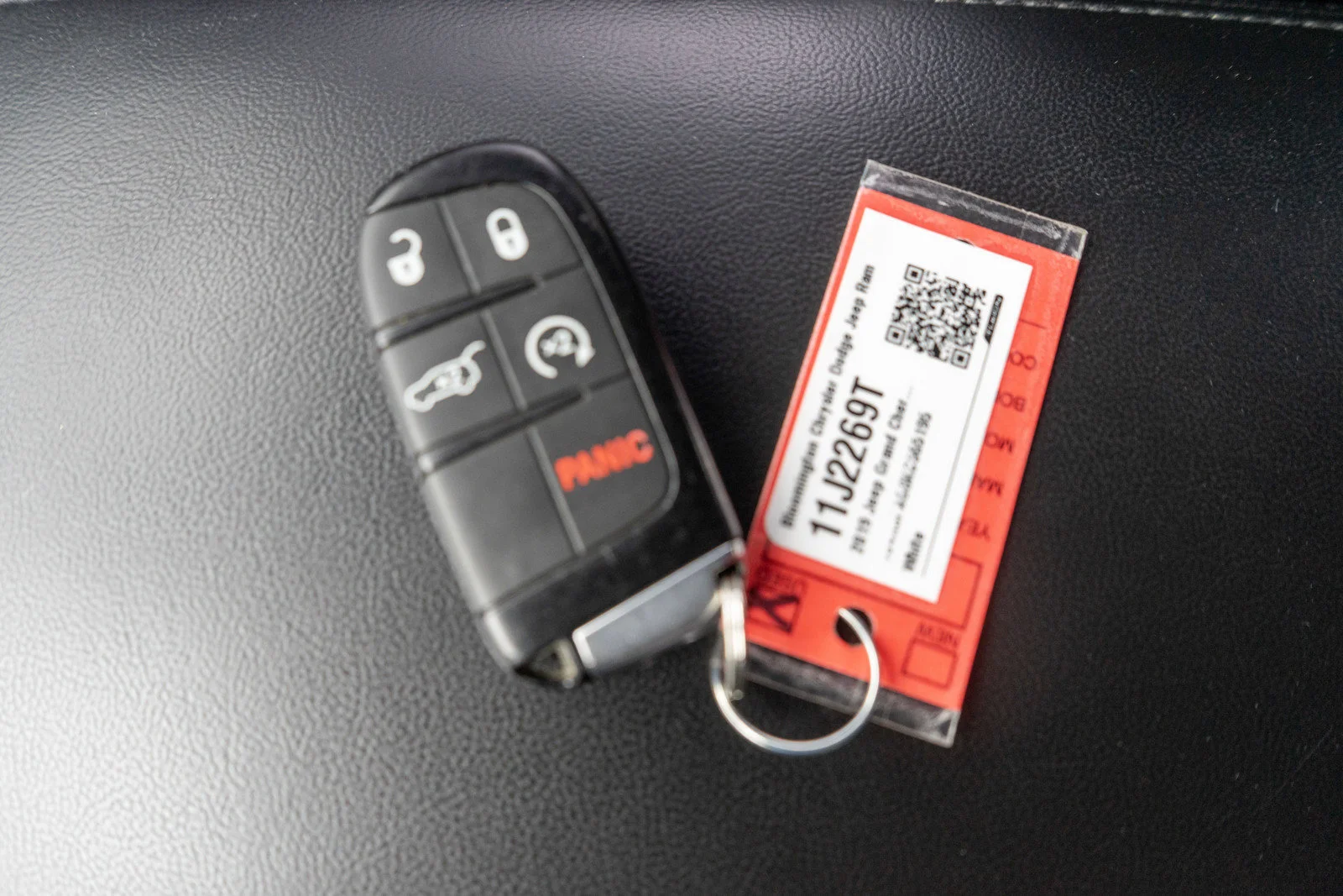 Used 2019 Bright White Clearcoat Jeep Altitude image 31