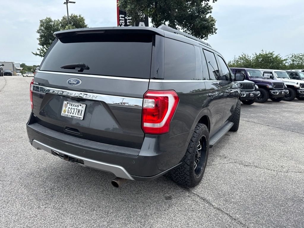 Used 2019 Gray Ford XLT image 7