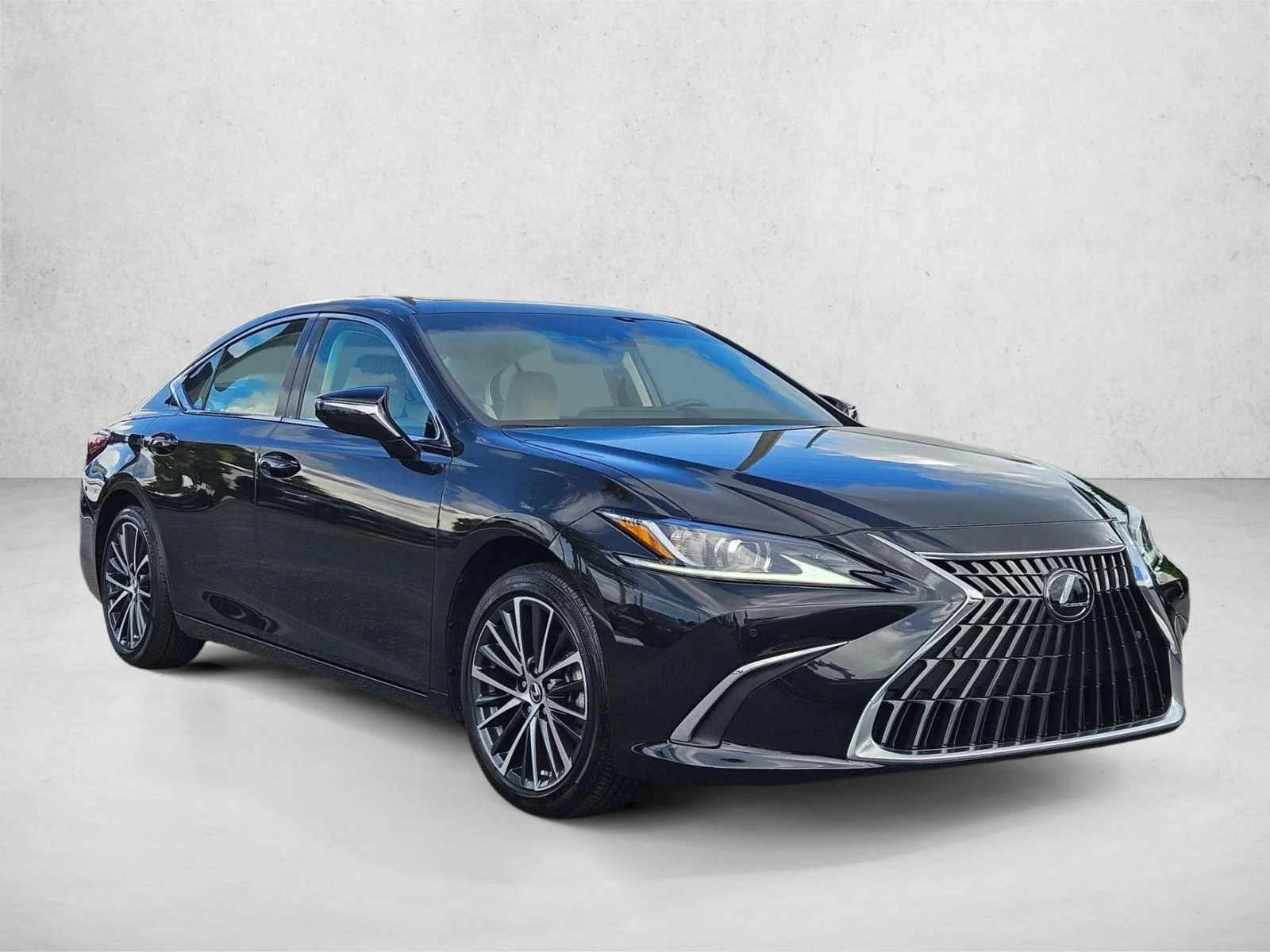 Certified Used 2025 Caviar Lexus ES 350 image 3