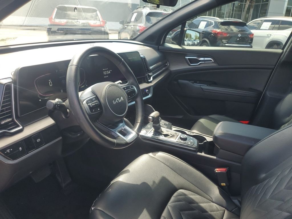Used 2024 White Kia X-Line image 10