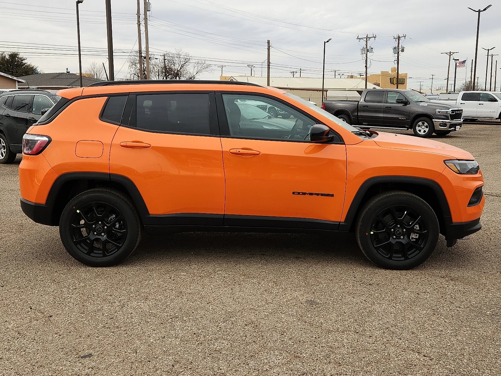 New 2026 Orange Jeep LATITUDE ALTITUDE 4X4 image 5