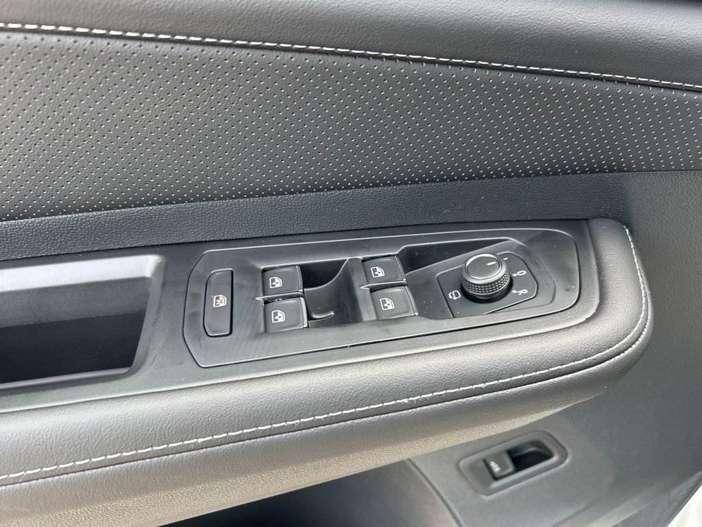 2026 Volkswagen Atlas SEL Premium R-Line - Photo 13