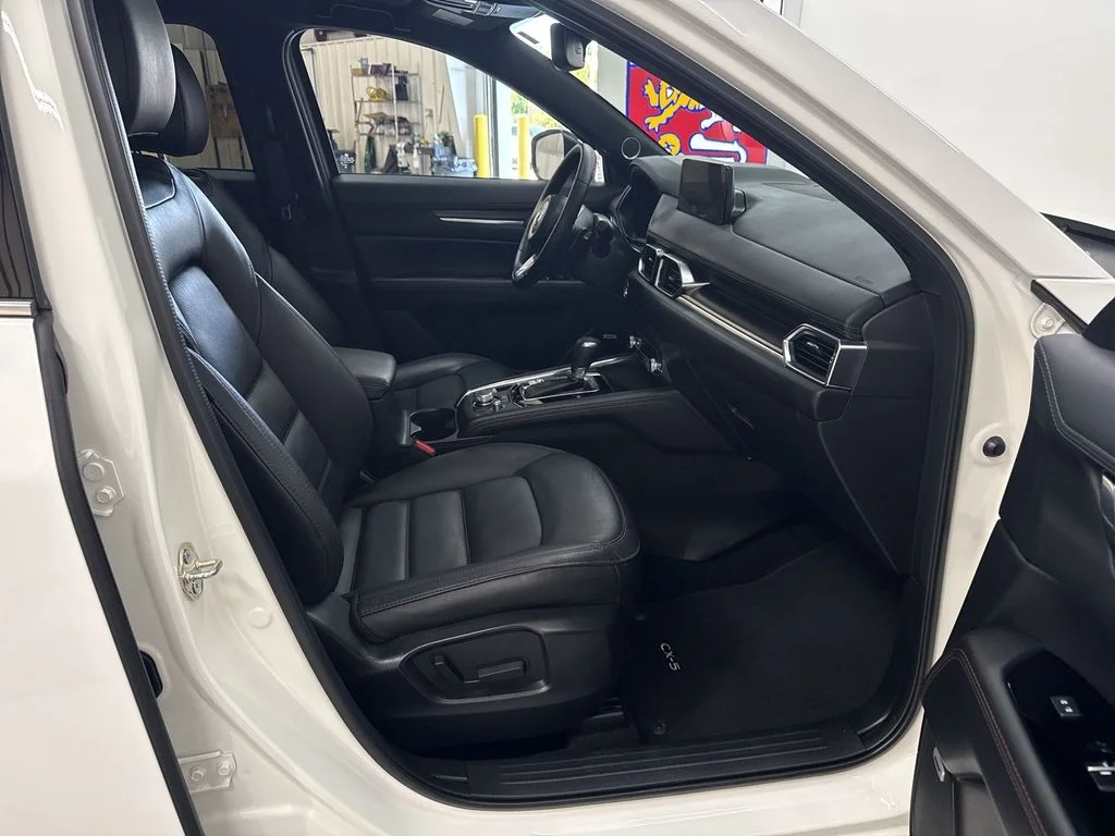 Used 2025 White Metallic Mazda 2.5 Turbo Premium image 18