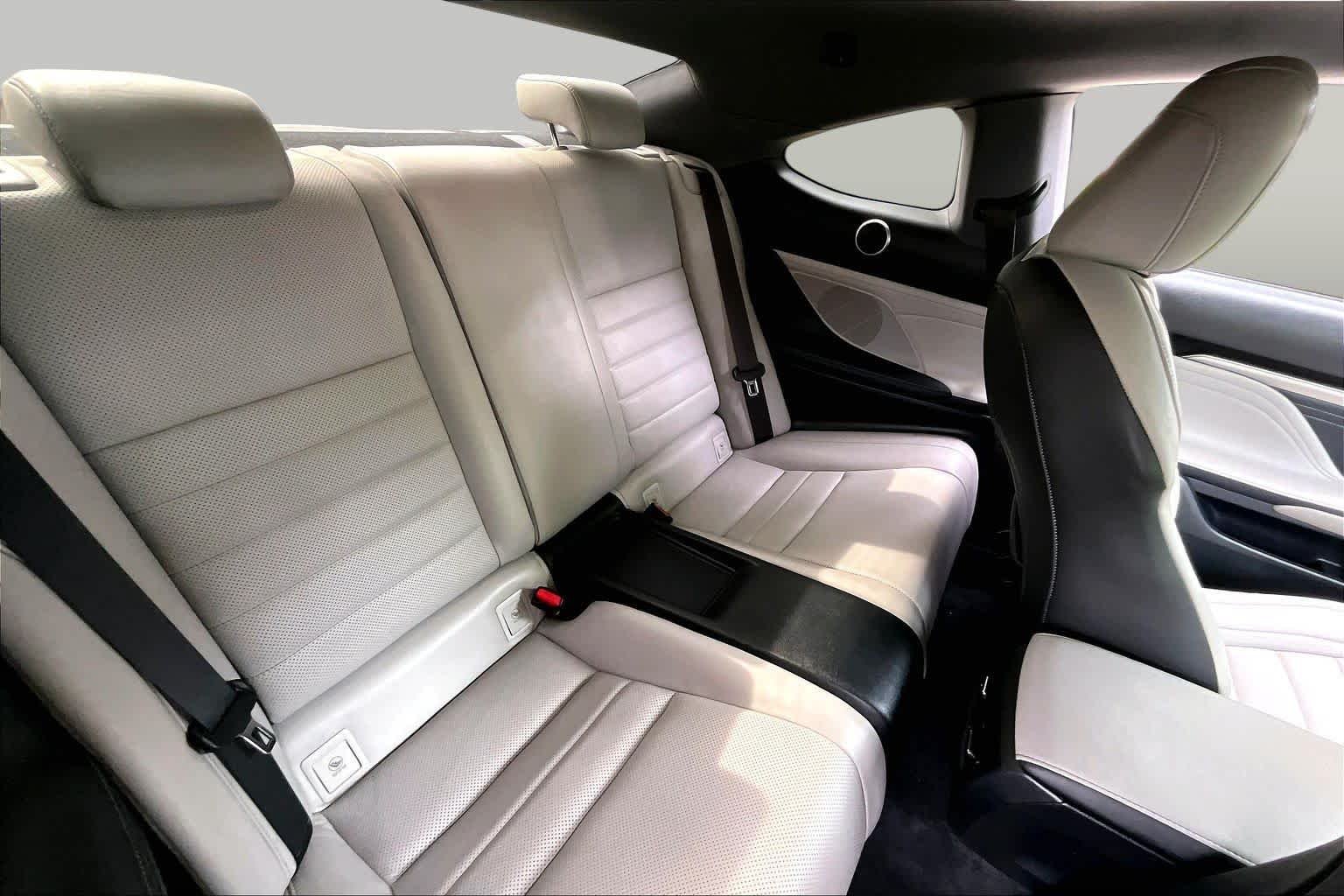 Used 2015 Atomic Silver Lexus  image 18