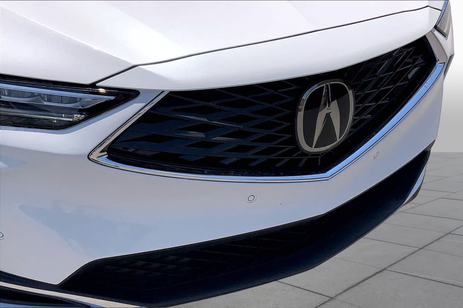 Used 2026 Platinum White Pearl Acura w/Technology Package image 30