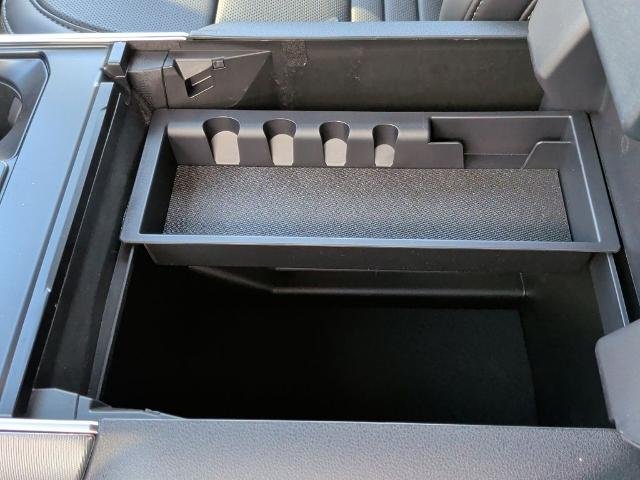 New 2026 Agate Black Metallic Ford Platinum® image 94